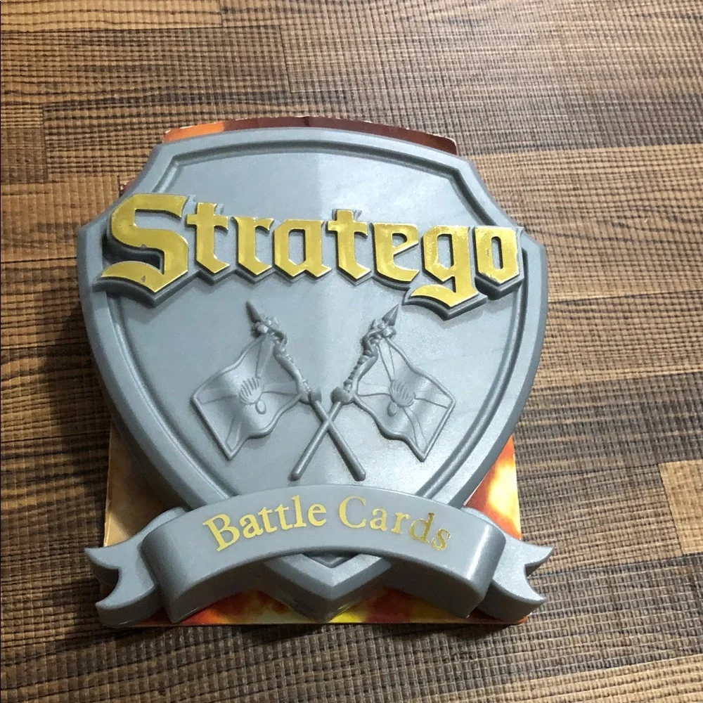 Stratego Battle Cards Pack - Red and Gold